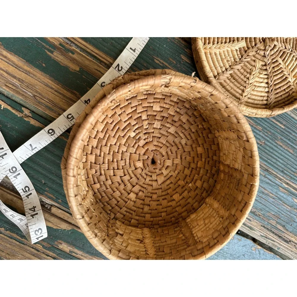 Vintage Handwoven Round Lidded Basket Natural Fiber Coil Trinket Box 5in